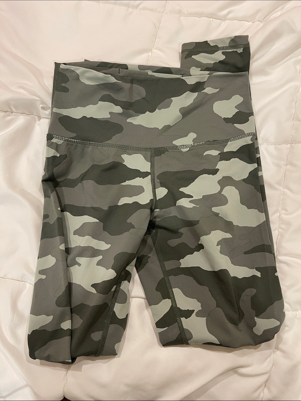aerie Olive & Gray Camo High-Waist Leggings